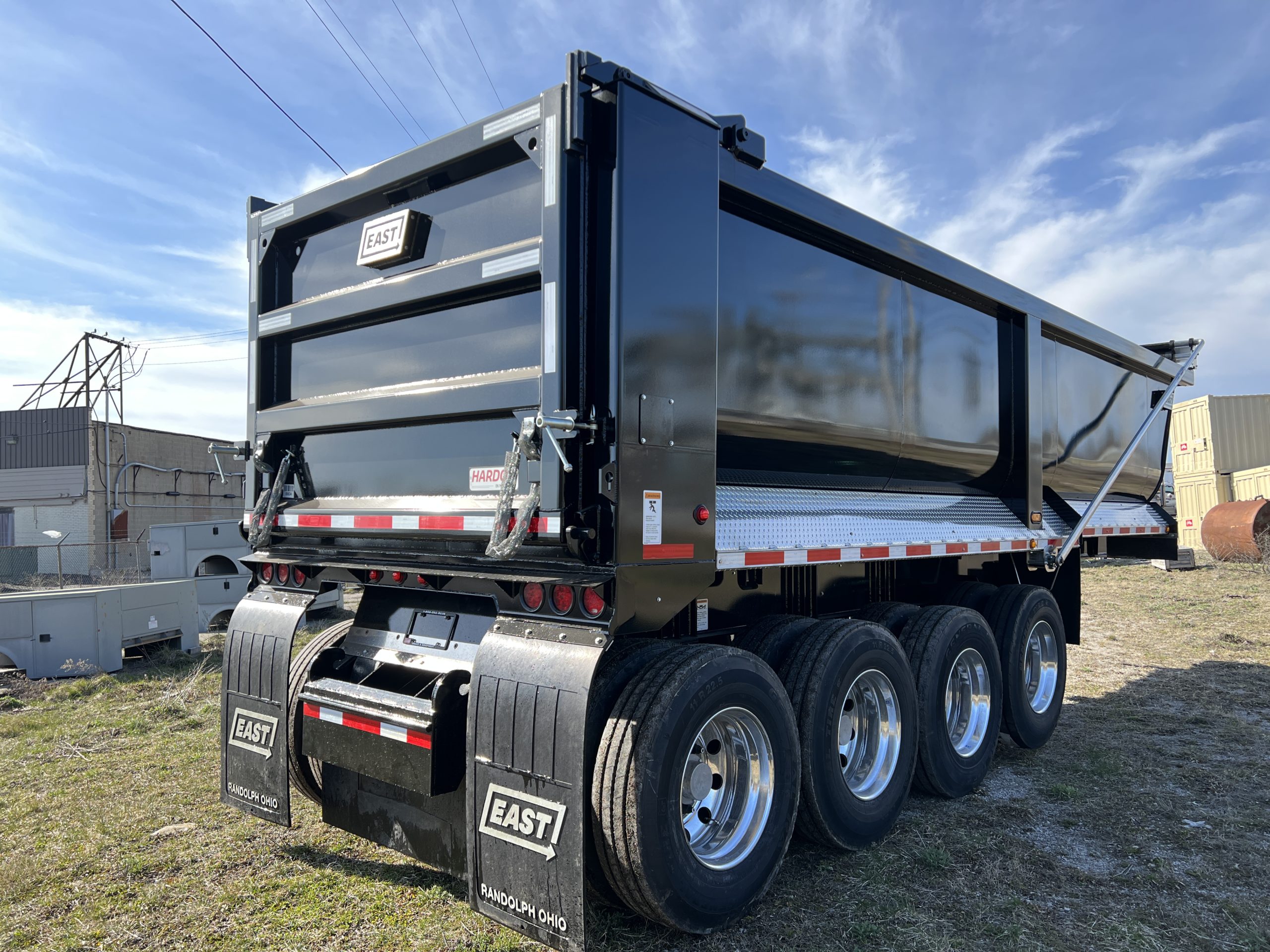 2021 East AR-450 Quad 27’